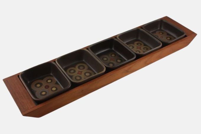 Denby Arabesque Hor's d'oeuvres Dish Set of 5 Hor's d'oeuvres Dish on wooden base 24 3/4 x 5 3/4"