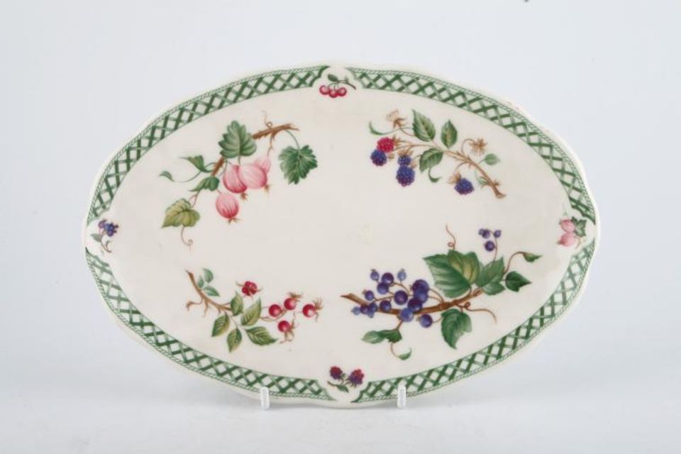Royal Doulton Victorian Garden - T.C.1176 Sauce Boat Stand oval 8 1/4"