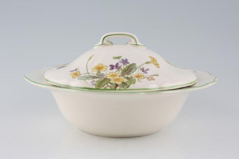 Royal Doulton April - D6087 Vegetable Tureen with Lid 9 1/2"