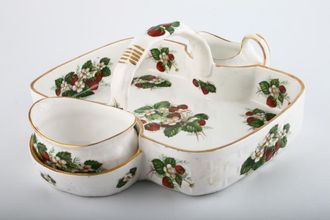 Hammersley Strawberry Ripe Strawberry Basket Complete with cream and sugar bowl