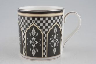 Royal Doulton Langley - H5272 Coffee / Espresso Can Accent no.1/there are 3 different accent pattern coffee cups 2 5/8" x 2 5/8"