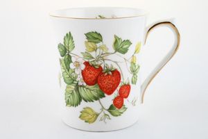 Queens Virginia Strawberry - Gold Edge - Plain Mug