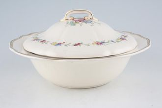 Royal Doulton St. James - D6028 Vegetable Tureen with Lid
