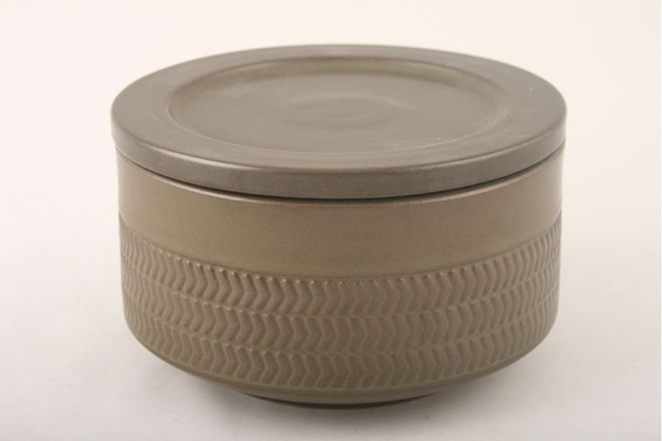 Denby Chevron Butter Dish + Lid round - flat lid 4 3/4" x 2 7/8"