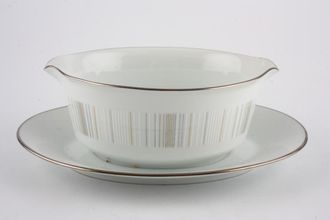 Noritake Isabella Sauce Boat and Stand Fixed