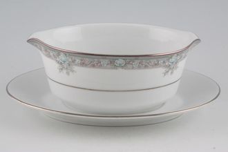 Noritake Lunceford - 3884 Sauce Boat and Stand Fixed
