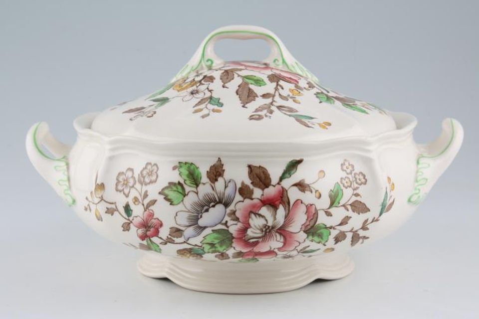Royal Doulton Monmouth - D6195 Vegetable Tureen with Lid
