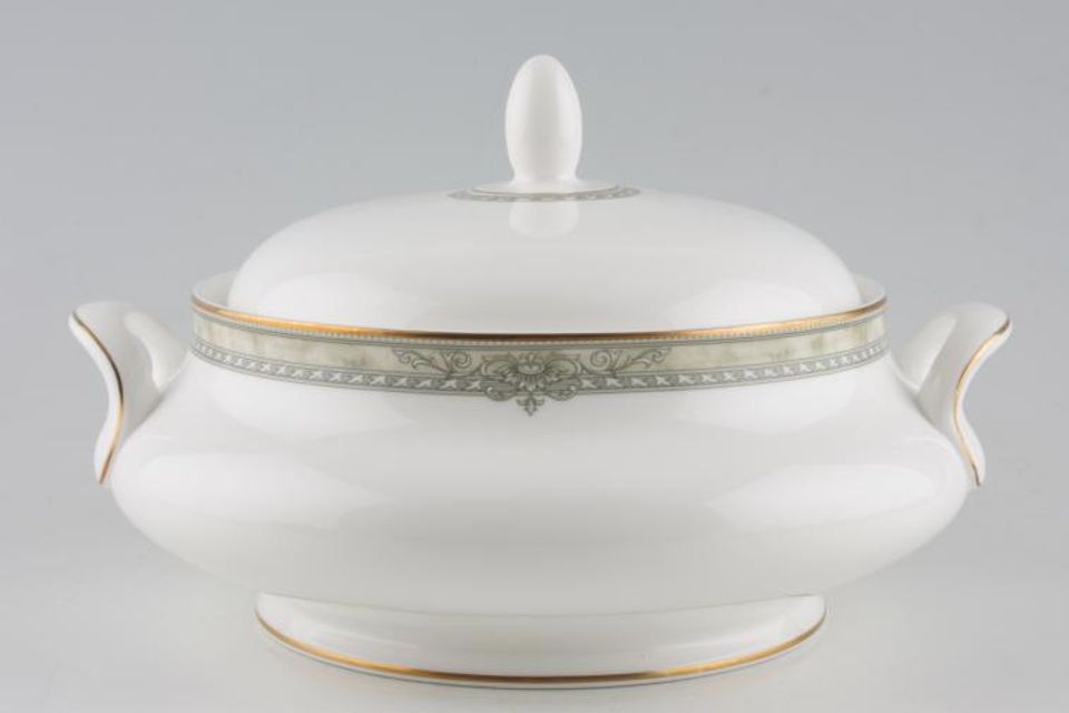 Royal Doulton Isabella - H5248 Vegetable Tureen with Lid
