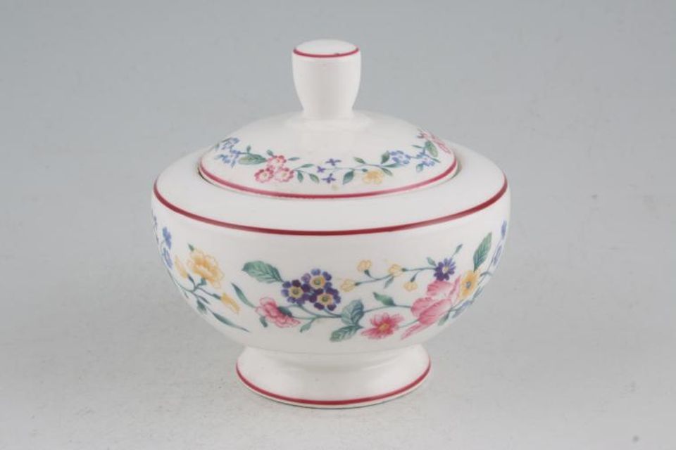Royal Albert Marguerite Sugar Bowl - Lidded (Tea)