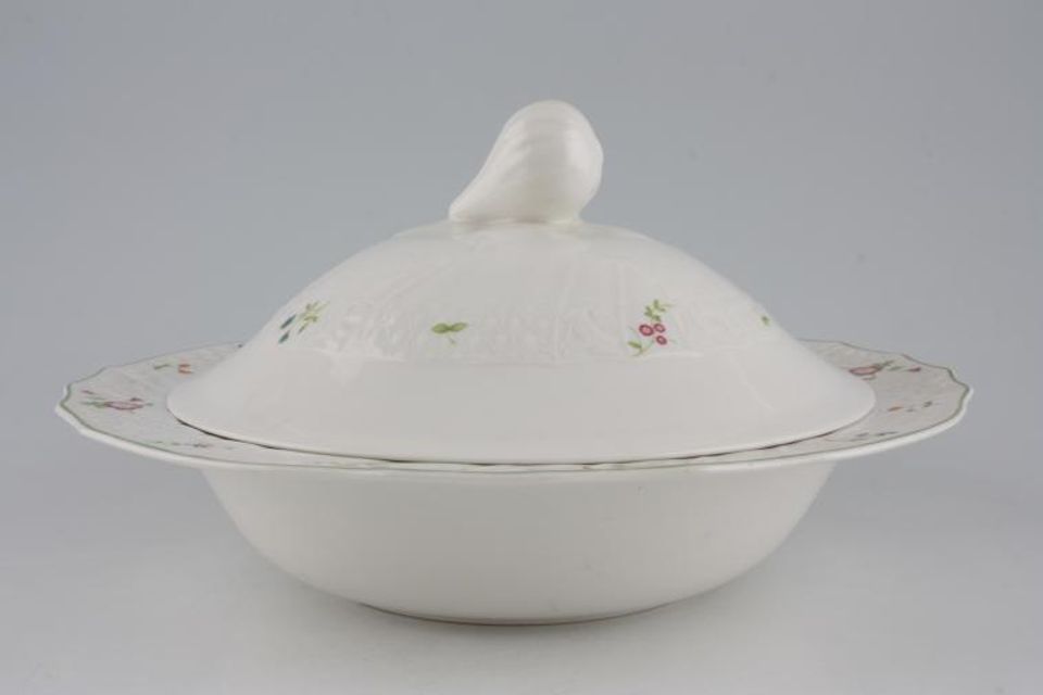 Royal Doulton Avignon - TC1145 - Mosselle Collection Vegetable Tureen with Lid Round