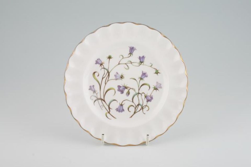 Spode Canterbury - Y8497 Tea / Side Plate Pattern in Centre 6 3/8"