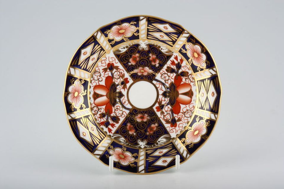 Royal Crown Derby Imari - Traditional - 2451 Tea Saucer fluted 5 5/8"