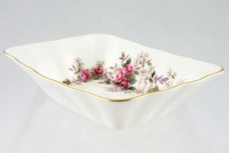 Royal Albert Lavender Rose Dish (Giftware) 5" x 4"