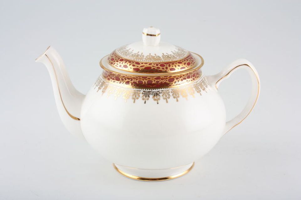 Duchess Winchester - Burgundy Teapot 3/4pt