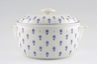 Sell Adams Daisy Casserole Dish + Lid oven to table 3pt