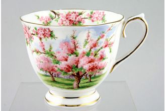 Royal Albert Blossom Time Teacup Gold rim 3 1/4" x 2 3/4"