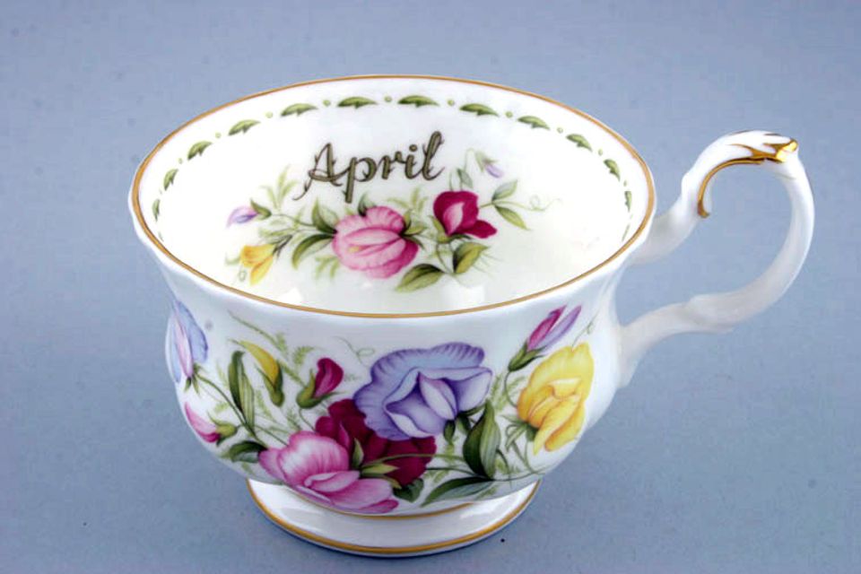 Royal Albert Flower of the Month Series - Montrose Shape Breakfast Cup April - Sweet Pea 4 1/4" x 2 3/4"