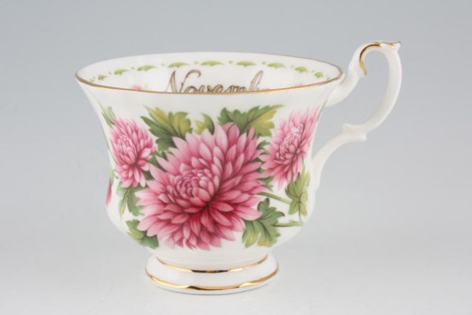Royal Albert Flower of the Month Series - Montrose Shape Teacup November - Chrysanthemum 3 1/2" x 2 3/4"