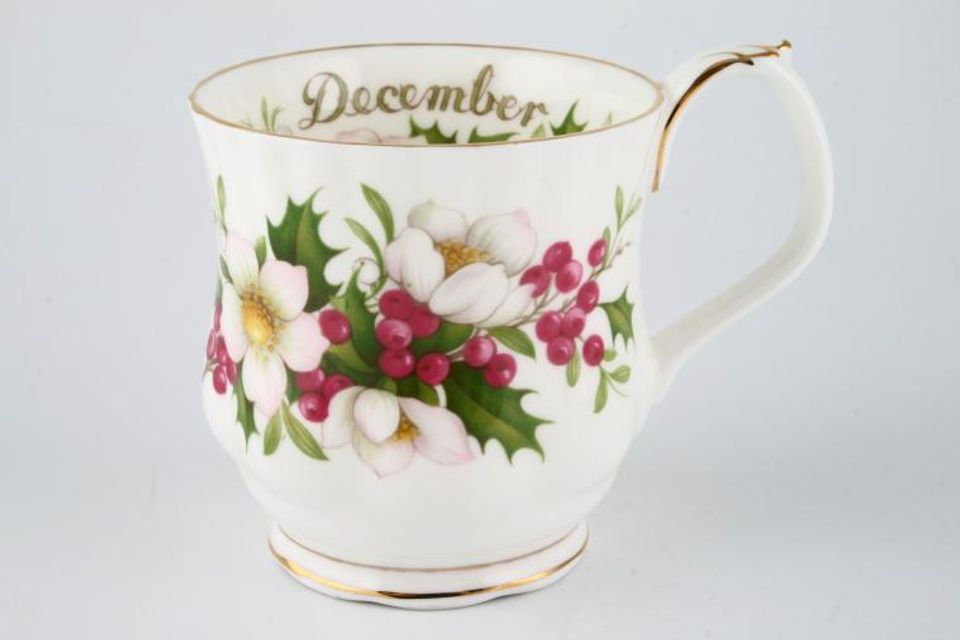 Royal Albert Flower of the Month Series - Montrose Shape Mug December - Christmas Rose 3 1/4" x 3 1/4"
