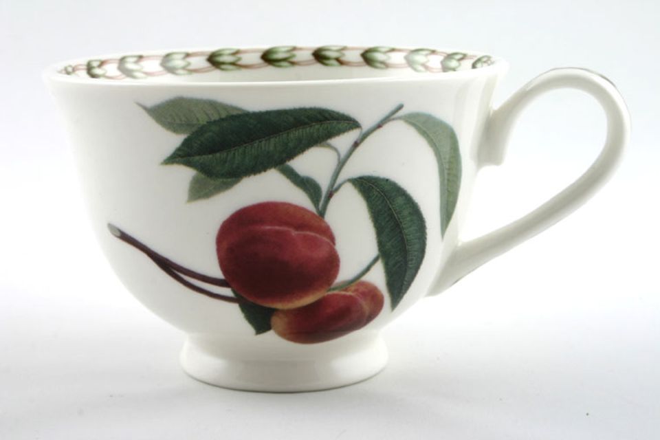 Queens Hookers Fruit Breakfast Cup Peach - footed 4" x 2 3/4"