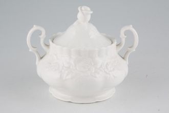 Royal Albert Old English Garden Sugar Bowl - Lidded (Tea) lidded 6"