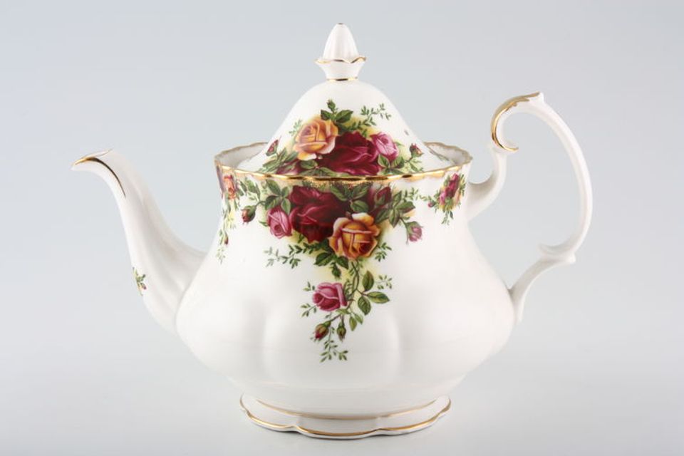 Royal Albert Old Country Roses - Made in England Teapot 1 1/2pt