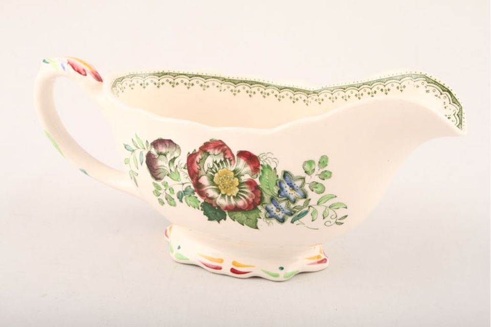 Masons Paynsley - Green Sauce Boat pattern on foot and inside