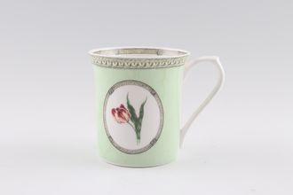 Queens Applebee Collection - Bone China Mug Tulip 3 1/8" x 3 3/8"