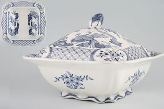Furnivals Old Chelsea - Blue Vegetable Tureen with Lid square - footed - bird pattern inside 2pt