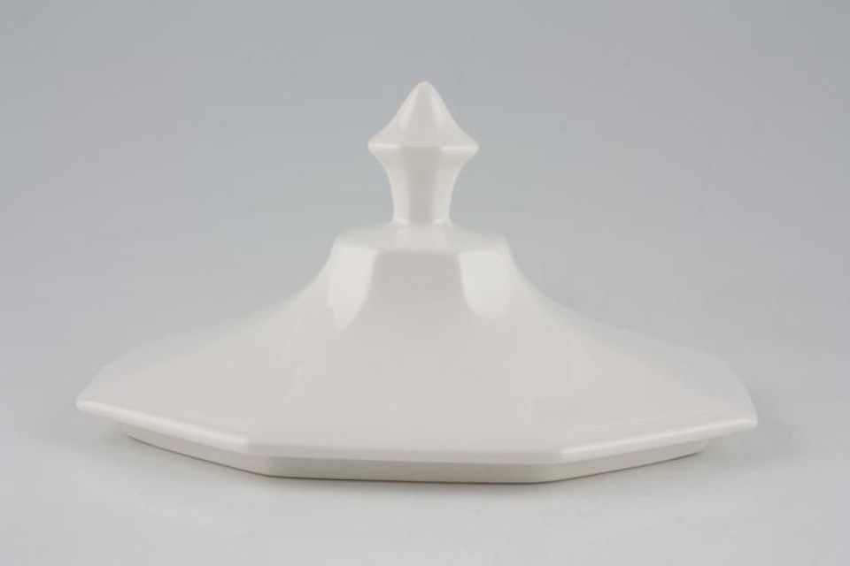 Johnson Brothers Heritage - White Vegetable Tureen Lid Only
