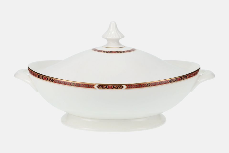 Marks & Spencer Connaught Vegetable Tureen with Lid oval - lidded - 2 handles 10 1/4" x 7 1/2"