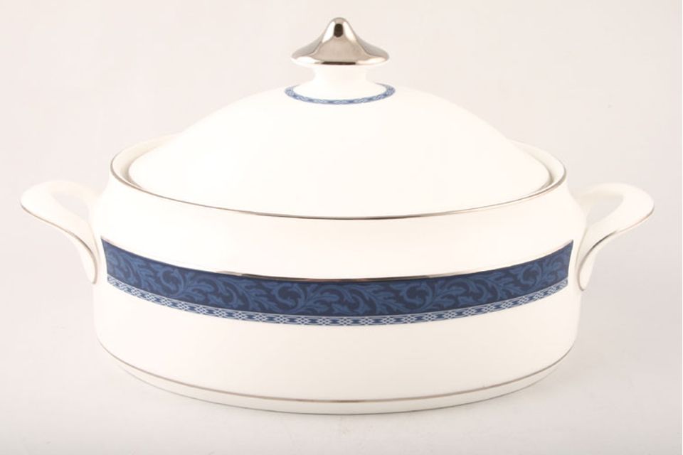 Marks & Spencer Hampton - Blue Vegetable Tureen with Lid 8 1/2" x 3 3/4"