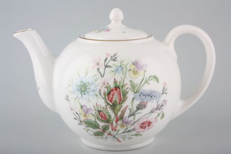 Aynsley Wild Tudor Teapot 1 1/4pt