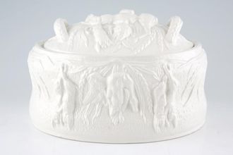Portmeirion Game Terrines Casserole Dish + Lid Lidded - 2 handles - No 2 - White 8 3/4"