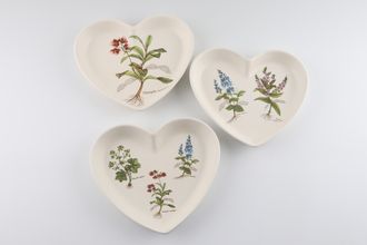 Sell Poole Country Lane Dish (Giftware) Set of 3 Heart Shaped Dishes - Different flowers on each 7"