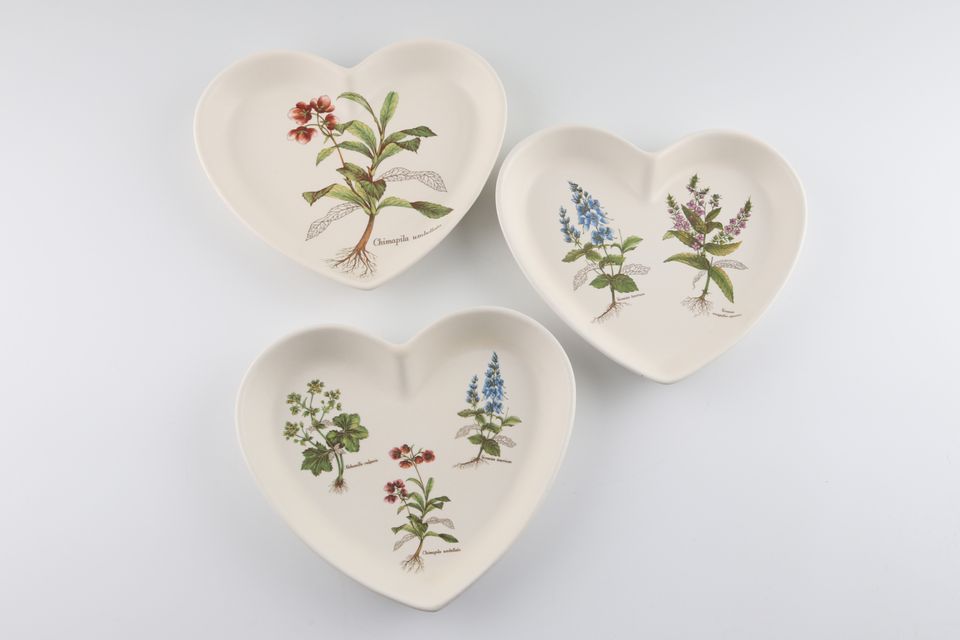Poole Country Lane Dish (Giftware) Set of 3 Heart Shaped Dishes - Different flowers on each 7"