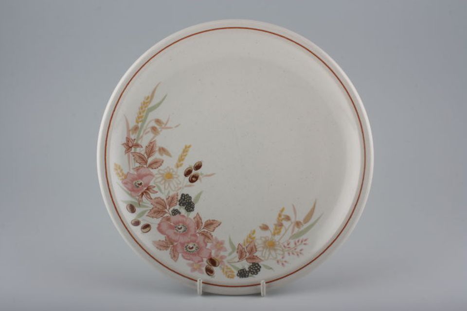 Boots Hedge Rose Breakfast / Lunch Plate 8 5/8"