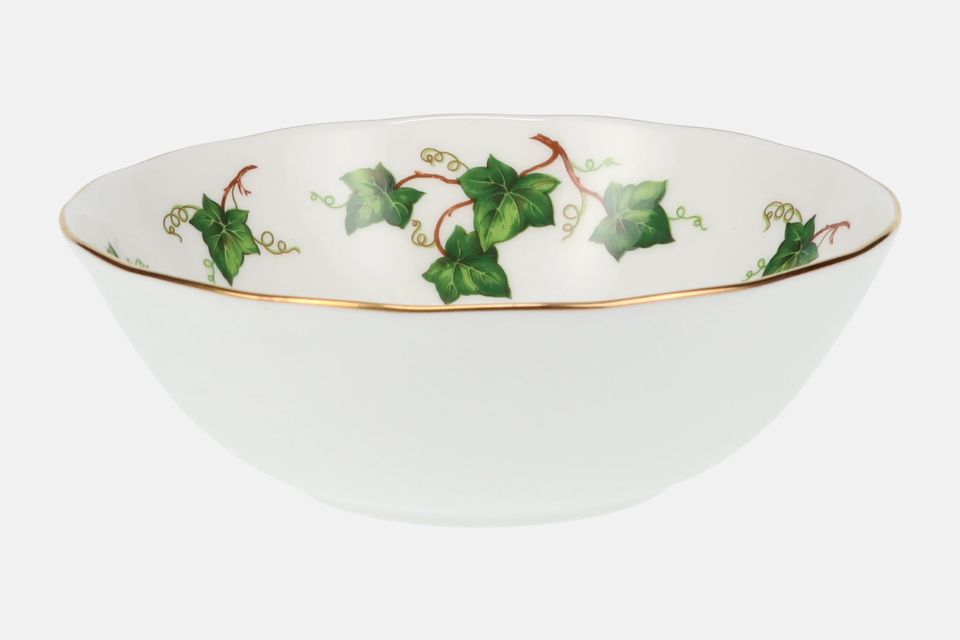 Colclough Ivy Leaf - 8143 Soup / Cereal Bowl Size may vary slightly 6 1/8"