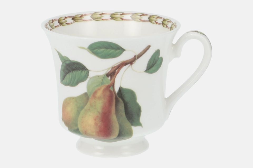 Queens Hookers Fruit Teacup Pear 3 1/2" x 3 1/4"