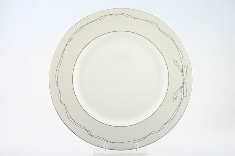 Vera Wang for Wedgwood Love Knots Dinner Plate 10 3/4"