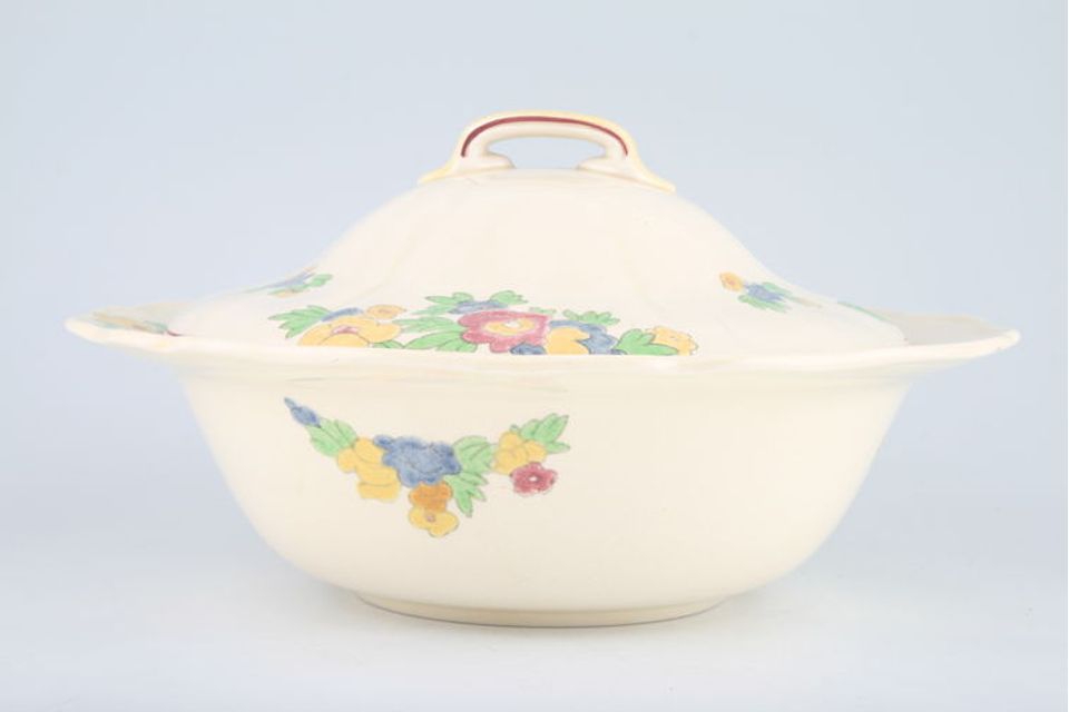 Royal Doulton Minden - D5334 Vegetable Tureen with Lid Round, no handles 9 1/2"