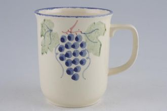 Poole Dorset Fruit Mug Grape 3 1/8" x 3 3/4"