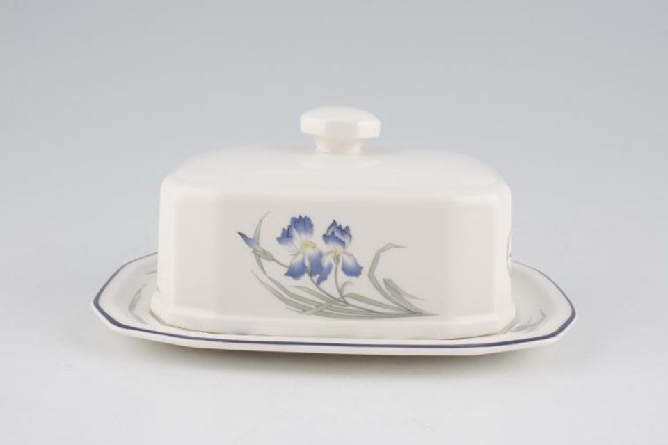 Royal Doulton Minerva - L.S.1084 Butter Dish + Lid