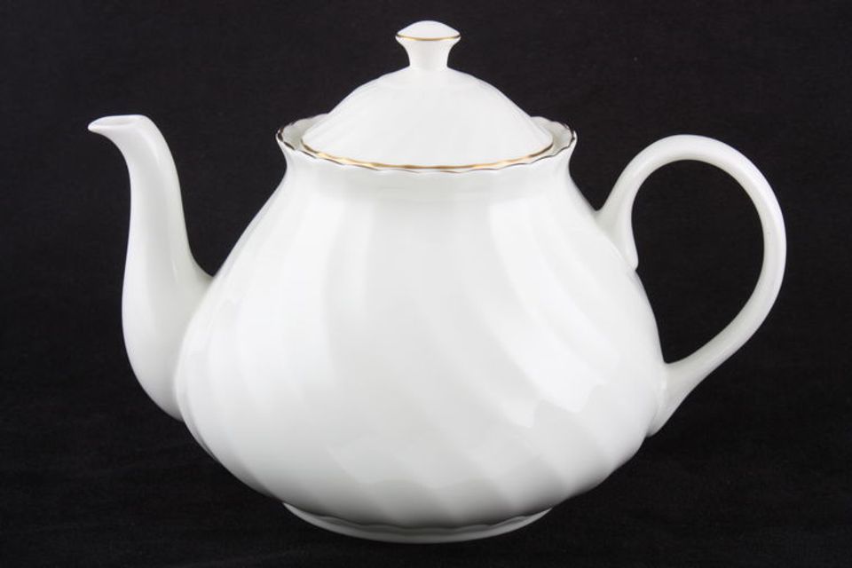 Wedgwood Gold Chelsea Teapot 1 1/4pt