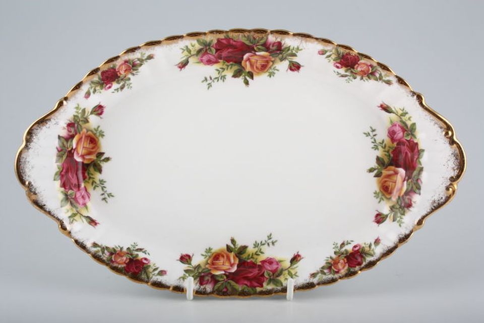 Royal Albert Old Country Roses - Made in England Dish (Giftware) Oval, eared 10 1/2"