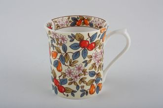 Queens Orchard Mug Red Apples 3" x 3 3/8"