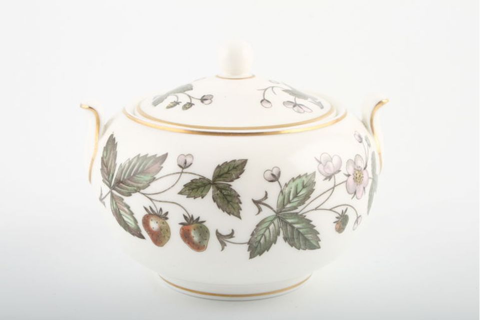 Wedgwood Strawberry Hill Sugar Bowl - Lidded (Tea) Squat - 3 1/2" approximate height including lid