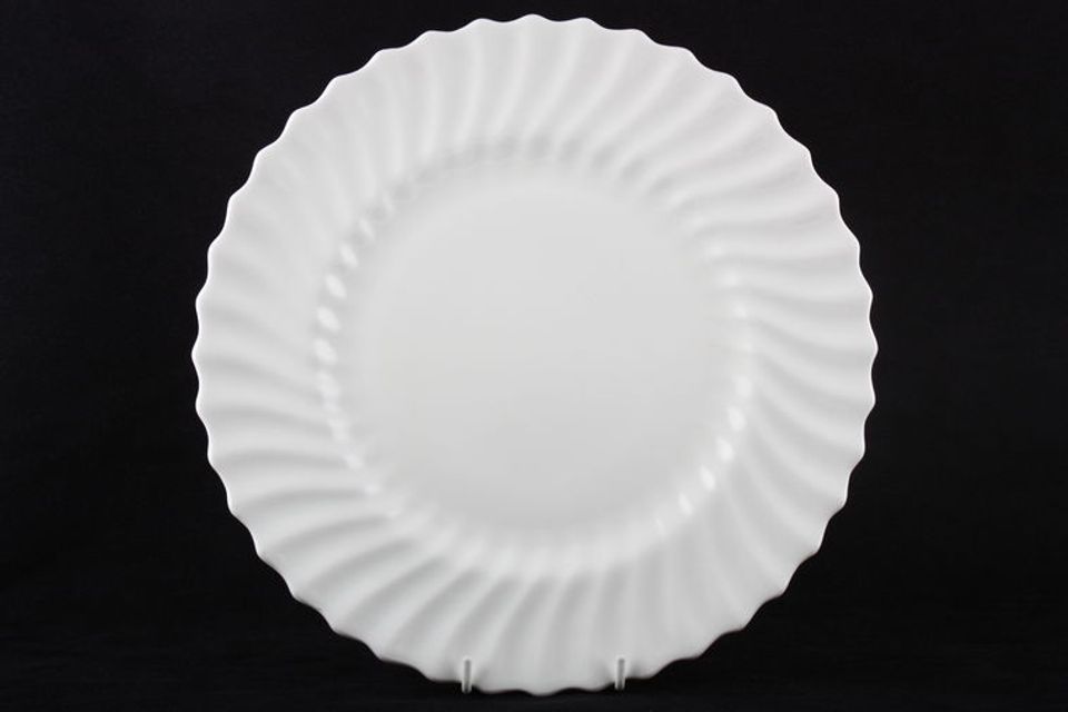 Royal Doulton White Fluted Swirl Dinner Plate 10 1/2"