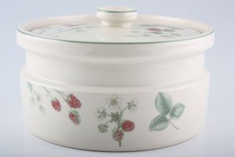 Sell Wedgwood Raspberry Cane - Sterling Shape Casserole Dish + Lid Round 2pt