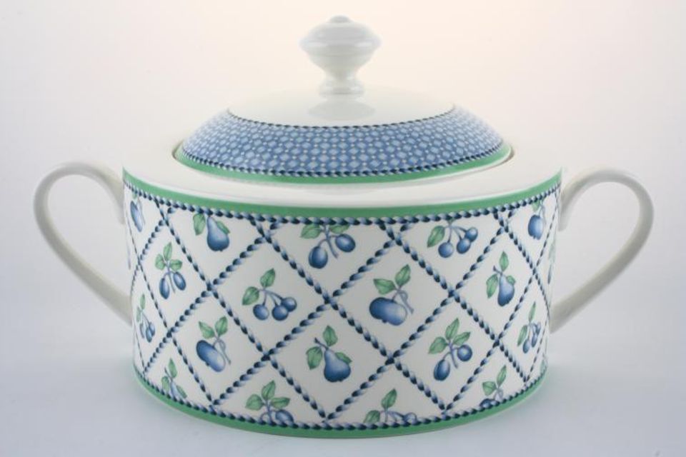 Villeroy & Boch Provence - Blue and White Vegetable Tureen with Lid